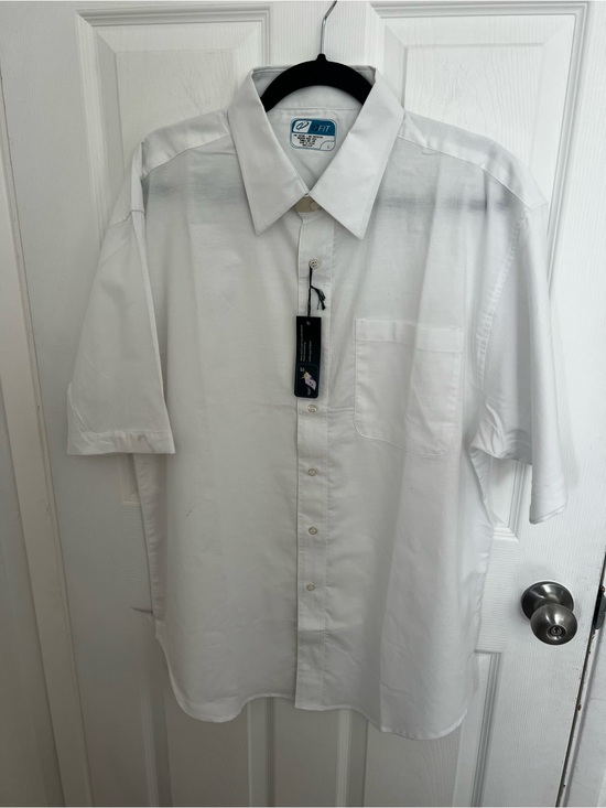 iqfit Other - Classic White Short-Sleeve Dress Shirt